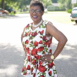 Meet your Posher, Angela